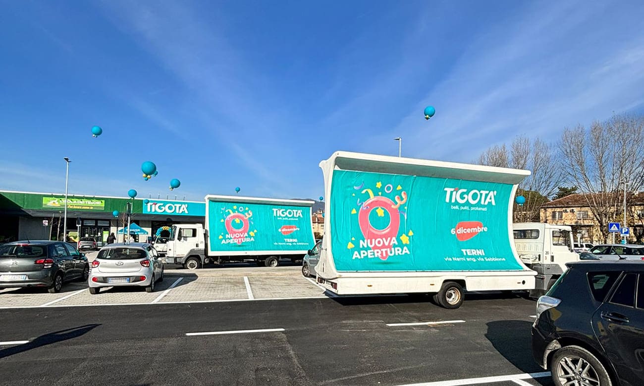 Vele mobili pubblicitarie CST a Terni per TIGOTA
