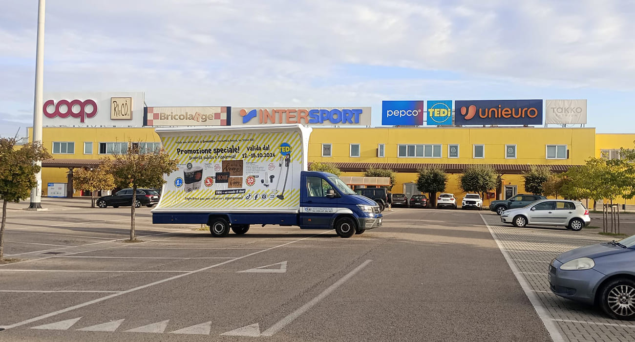 Vele mobili pubblicitarie CST per TEDi in 13 località a Nord Centro e Sud Italia