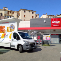 Le vele pubblicitarie mobili di CST con PENNY a Firenze e Prato