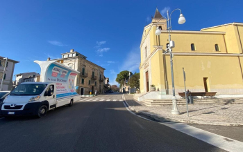 Vele mobili pubblicitarie CST a ROCCA SAN GIOVANNI (Chieti) per ACQUA E SAPONE (1)