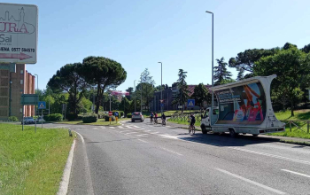 vele pubblicitarie CST al giro d'Italia con Regina a Pisa e Siena (13)