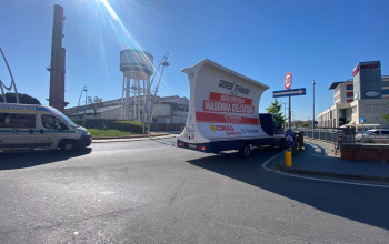 Camion-vela-pubblicitari-CST-per-supertore-CONAD-a-Madonna-dell'acqua (19)