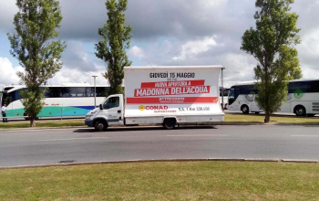 Camion-vela-pubblicitari-CST-per-supertore-CONAD-a-Madonna-dell'acqua (6)