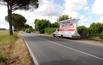 Camion-vela-pubblicitari-CST-per-supertore-CONAD-a-Madonna-dell'acqua (7)