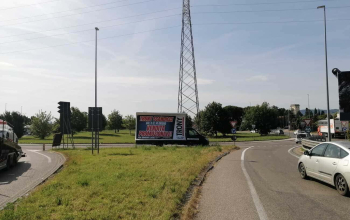 Vele pubblicitarie mobili CST a Scandicci per TRONY (9)