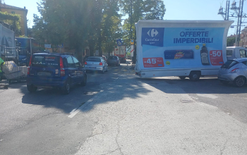 camion-vela-pubblicitari-cst-pubblicita-a-casalecchio-di-reno-bo-per-carrefour (9)