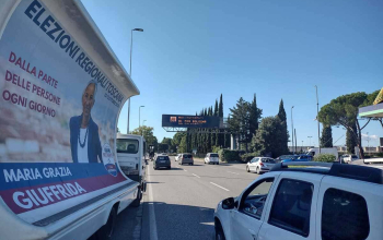 Camion vela pubblicitari CST alle regionali in Toscana