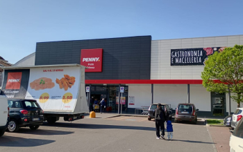 Vele mobili pubblicitarie CST a PRATO per PENNY (1)