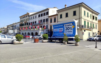 Vele mobili pubblicitarie CST a PRATO per Acqua e Sapone (4)