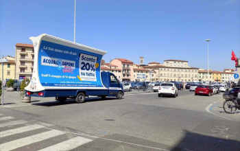 Vele mobili pubblicitarie CST a PRATO per Acqua e Sapone (6)