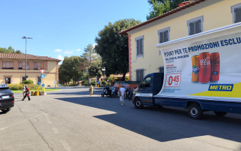 Camion vela pubblicitari CST per METRO a FIRENZE (1)