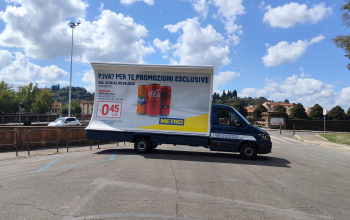 Camion vela pubblicitari CST per METRO a FIRENZE (4)