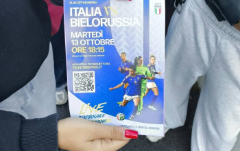 consegna-volantini-hand-to-hand-di-CST-per-conto-della-FIGC-per-la-partita-Italia-Bielorussia-13-ottobre-2026-FIRENZE (2)