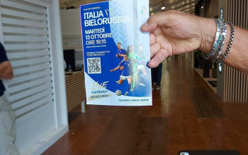 consegna-volantini-hand-to-hand-di-CST-per-conto-della-FIGC-per-la-partita-Italia-Bielorussia-13-ottobre-2026-FIRENZE (30)