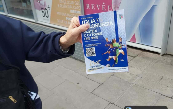 consegna-volantini-hand-to-hand-di-CST-per-conto-della-FIGC-per-la-partita-Italia-Bielorussia-13-ottobre-2026-FIRENZE (5)