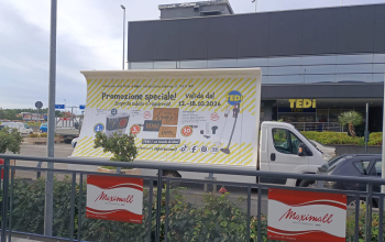 Vele mobili pubblicitarie CST per TEDi a Bari (1)