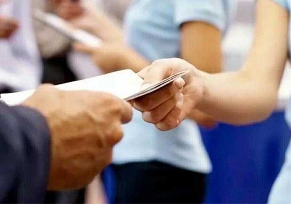 Volantinaggio e distribuzione diretta stampati e depliant pubblicitari